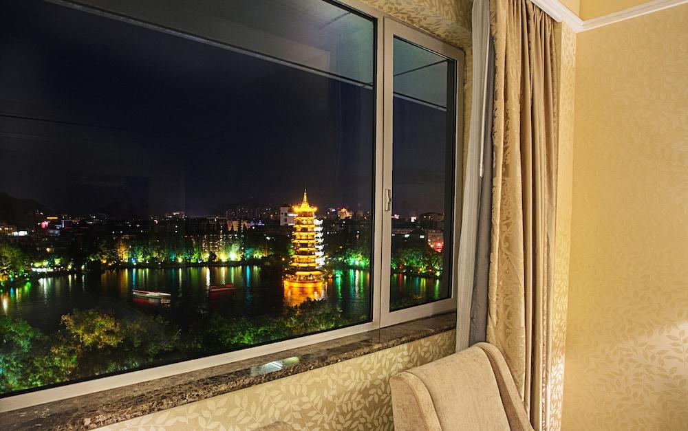 Lijiang Waterfall 5* Guilin